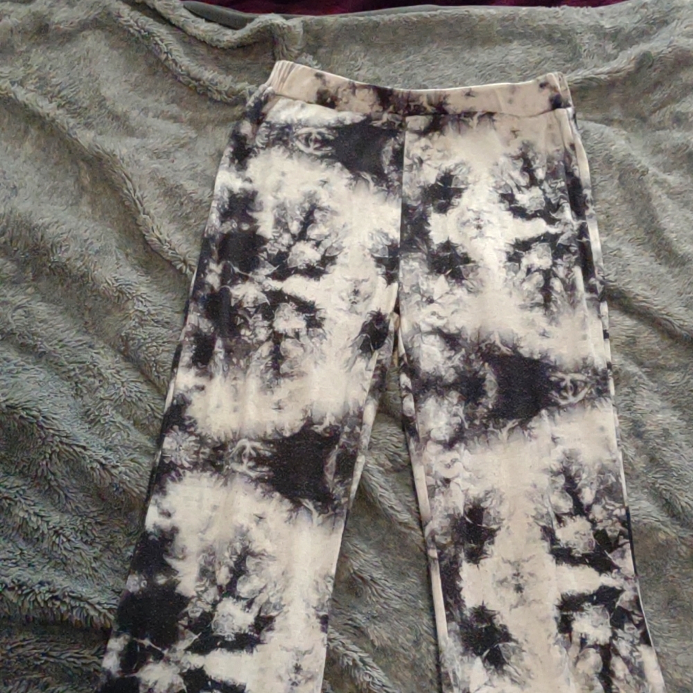 Shein black and white tie dye bell bottoms size M